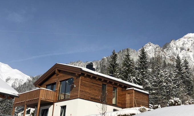 Wald am Arlberg Apartment | Chalet Waldbär