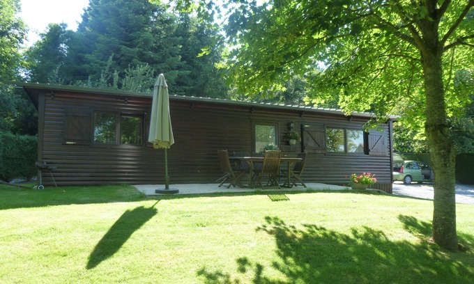 Pertheville-Ners Ski Chalet | CHALETS in the countryside on wooded grounds, pets welcome