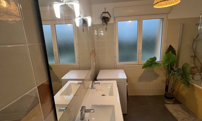 Morsang-sur-Orge Bed & Breakfast | Chambre Agréable en Location Saisonnière Chez un Particulier à 25min de Paris