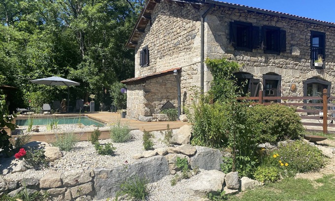 Ambert Bed & Breakfast | Chambre d hôtes La Vaisse