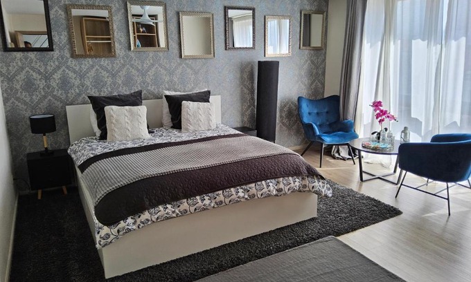 Laken House | Chambre deluxe au 2ème étage, chambre double au 4ème étage NOT A HÔTEL