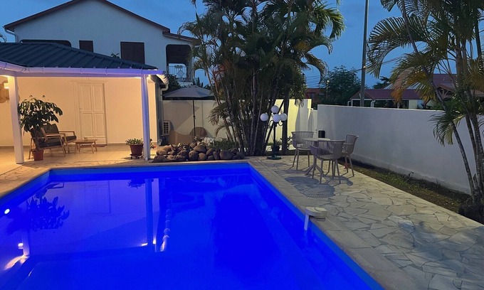 Belcourt Bed & Breakfast | Chambre Studio Confort, Plein Centre, Accès Piscine, Idéal Pour Couple