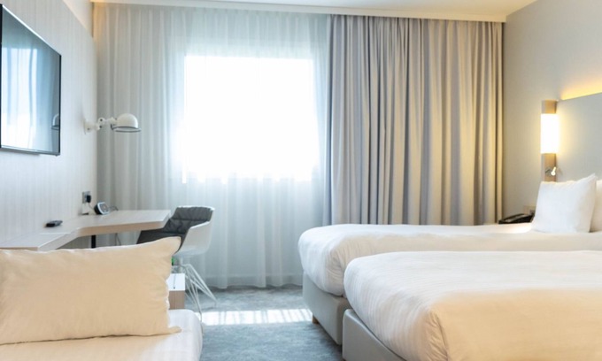 Le Mesnil-Amelot Apartment | Chambre triple | À 4 km de CDG + navette gratuite