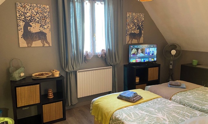 Le Vaudoue Bed & Breakfast | Chambre Zen + Espace Commun
