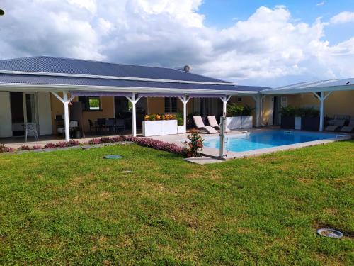 Anse-Bertrand Bed & Breakfast | Chambres d hôtes Villa Créoléna avec piscine à Anse Bertrand Guadeloupe