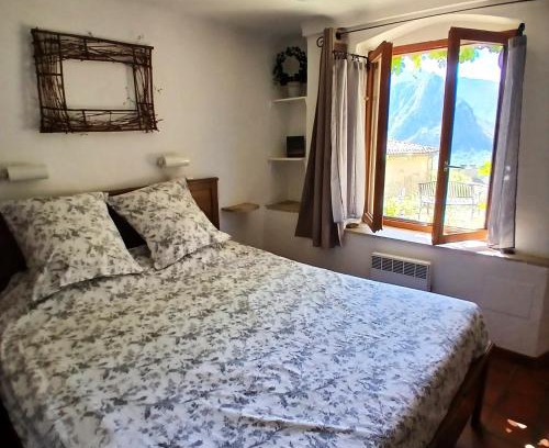Castellane House | Chambres d'Hotes - Queen bed, Gorges du Verdon
