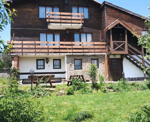 Smolyan House | Chapov Guest Rooms