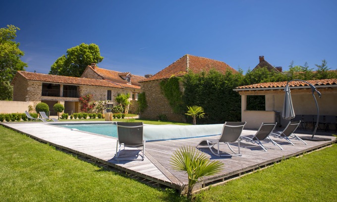 Savignac House | Character house with lots of charm and a private pool