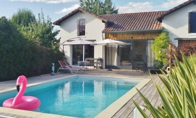 Herm House | Charm and authenticity