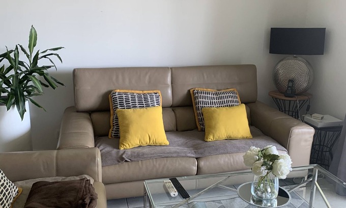 La Croix-Rouge House | Charm and calm