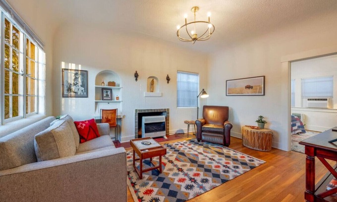West University House | Charm/Near 4th Ave/Walk to U of A/1 BR 1 BA