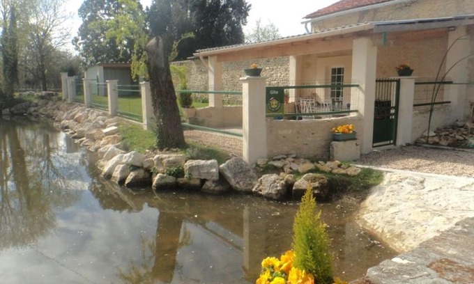 Saint-Sulpice-de-Cognac House | Charmante maison avec jardin privatif, proche des activités nature et des vignobles de Cognac - FR-1-653-221