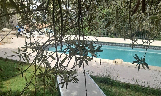 Sagries Villa | Charmante Maison de Campagne Arborée Avec Piscine