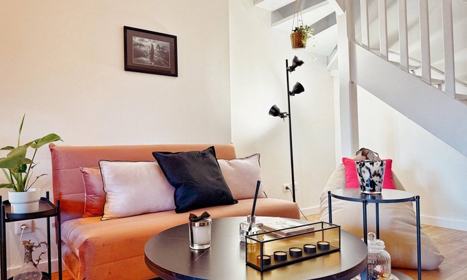 La Vineuse House | Charming house 51 m2 on cellar renovated with air conditioning 10 minutes from Cluny 2 people