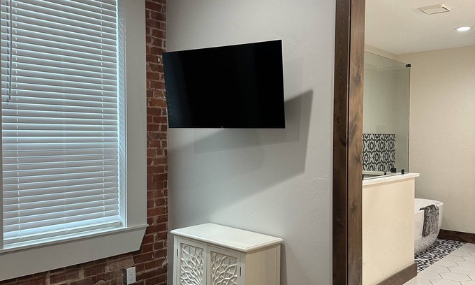 Aubrey Apartment | Charming 1-bedroom apartment in delightful Aubrey with WiFi, AC