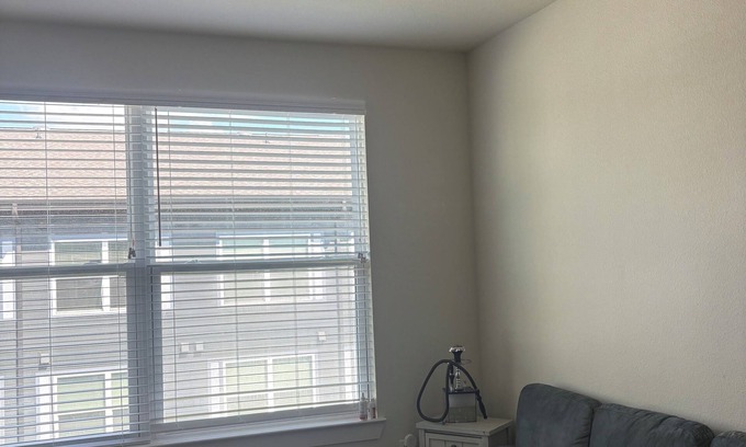 Klein Apartment | Charming 1-bedroom apartment with AC and fitness room in Spring