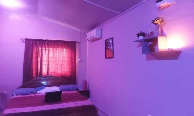 North Ridge House | Charming 1-bedroom house with WiFi, AC in enjoyable Accra.