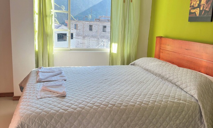 Banos de Agua Santa House | Charming 1-bedroom house in gorgeous Baños de Agua Santa with WiFi