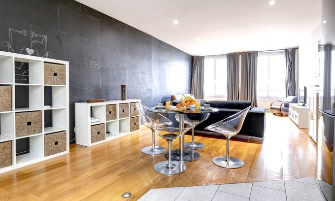 Quartier du Mail Apartment | Charming 1BR Apartment in the Heart of the Montorgueil District - Paris Centre