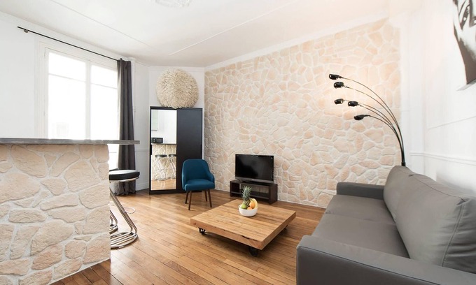 Bonne-Nouvelle Apartment | Charming 1BR Near Le Marais - the Heart of Paris