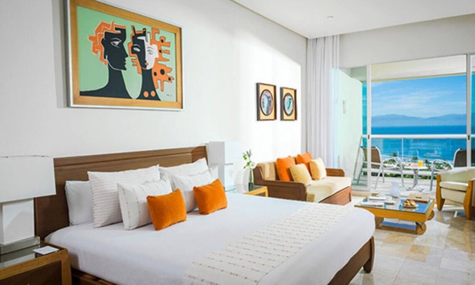 Las Jarretaderas Apartment | Charming 2-bedroom Suite with fitness room and AC in gorgeous Nuevo Vallarta