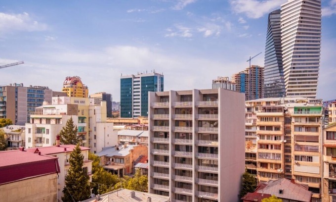 Vake Apartment | Charming 2-bedroom apartment in marvelous T'bilisi with AC, WiFi