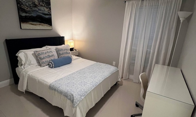 Orlando Apartment | Charming 2-bedroom apartment with WiFi, AC in lovely Orlando