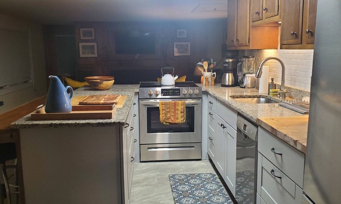 Salt Point Cottage | Charming 2-bedroom cottage on country rd. w/firepit and fireplace