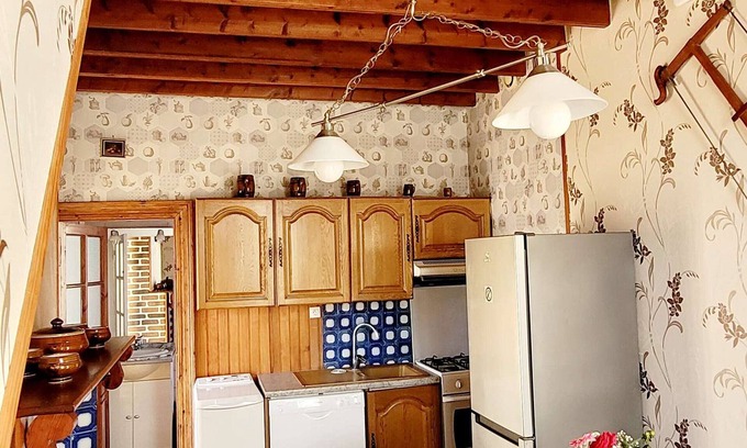 Colembert House | Charming 2-Bedroom Country House with Garden and Terrace, Near Family Campsite