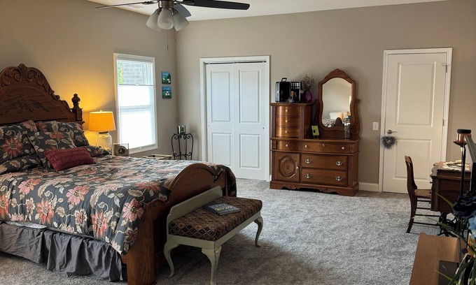 Hannibal Apartment | Charming 2-bedroom spaces in the Lower Level of our new home in Hannibal, MO,