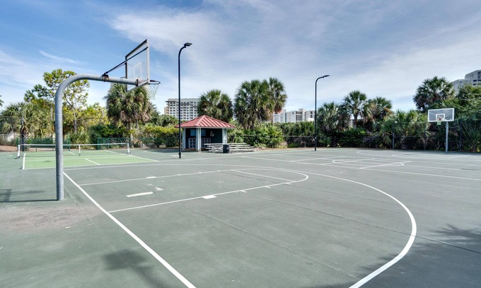 Baytowne Wharf Condo | Charming 2BR Market St. Suite in Sandestin Golf & Beach Resort