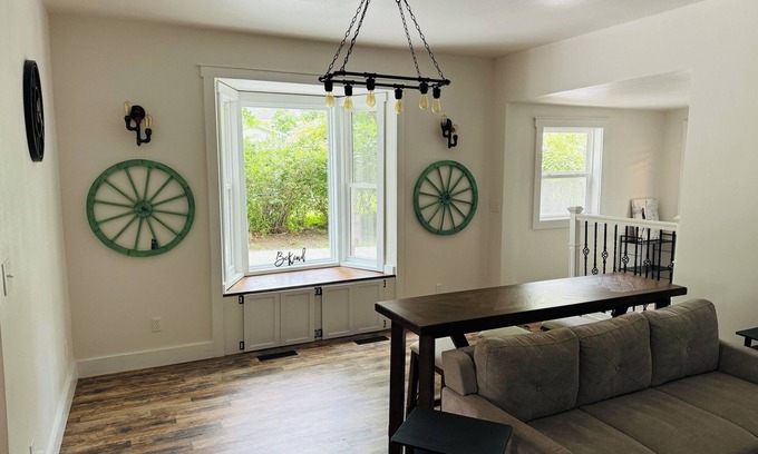 Atlantic House | Charming 3-bedroom house in quiet residential neighborhood