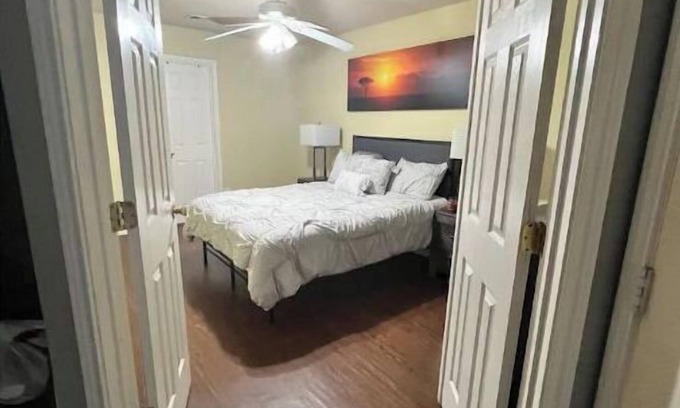 Duncanville Condo | Charming 3 Bedroom Condo in South Dallas