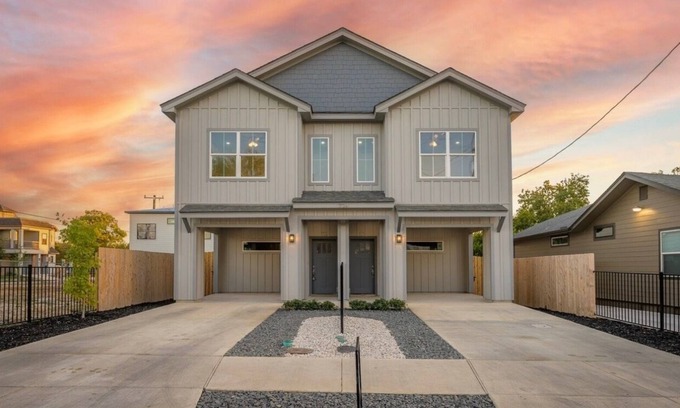 Denver Heights House | Charming 3-bedroom house with WiFi, AC in fabulous San Antonio