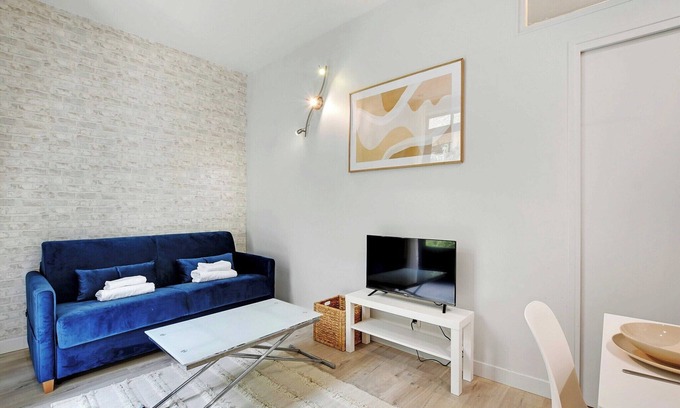 Necker Apartment | Charming apartment - 1BR 4P - Musée de La Poste