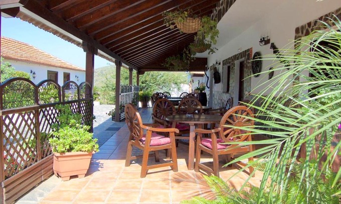 Los Silos Apartment | Charming apartment with terrace in Los Silos - 40 m²