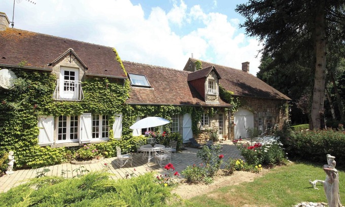 Pace Hotel | Charming bed and breakfast near the town of ALENCON 6 KM
