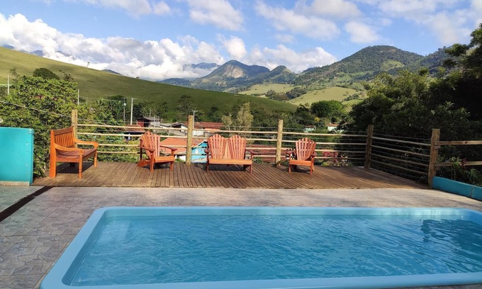 Sao Bento do Sapucai Cottage | Charming 2-bedroom cottage in wonderful São Bento do Sapucaí with WiFi