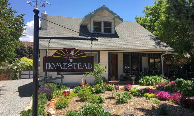 Cedar City House | Charming Cedar City Retreat - Walk to Downtown!