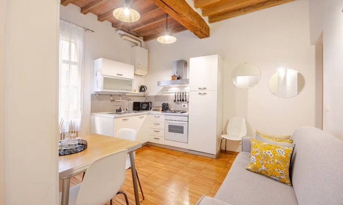 Old Town Apartment | Charming Condo Near Piazza Grande & Francescana