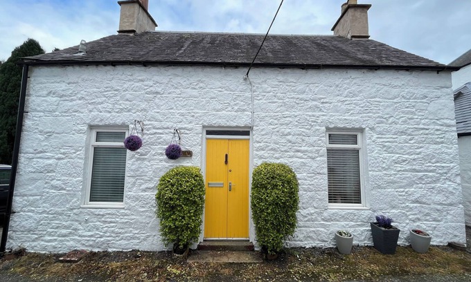 New Galloway Cottage | Charming cosy cottage in the heart of New Galloway