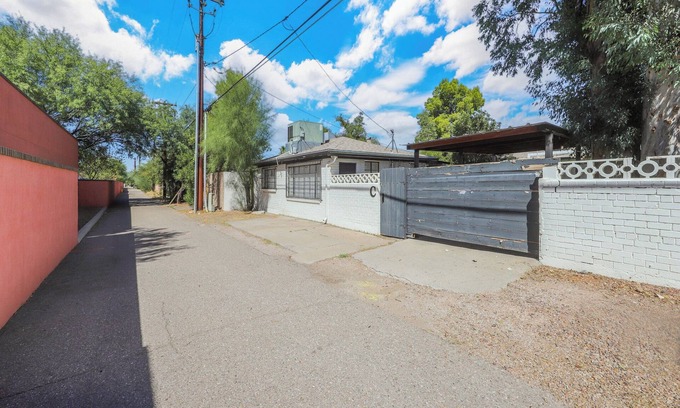 Arroyo Chico Cottage | Charming cottage with WiFi and AC in delightful Tucson