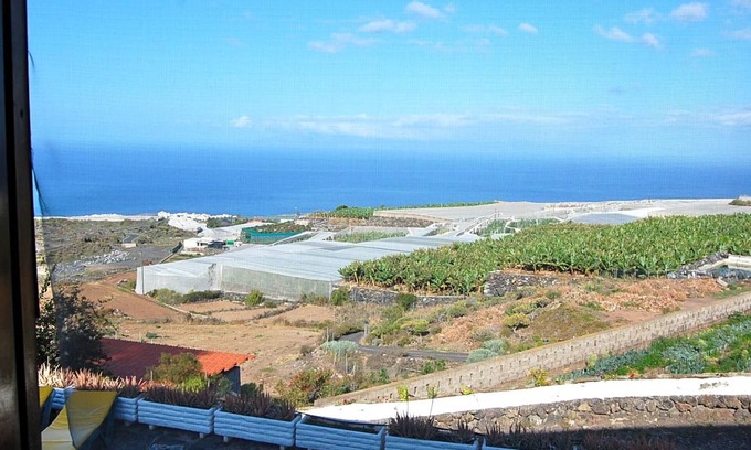 Guia de Isora Cottage | Charming Finca Las Dulces: Organic Farm Stay with Pool amp; Sea View in S