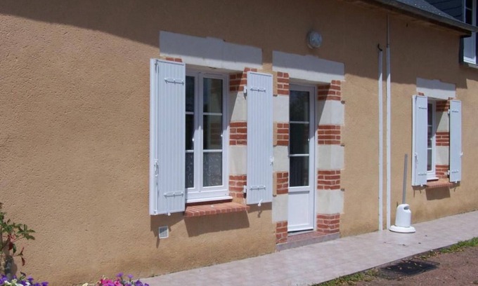 La Chapelle-aux-Choux Cottage | "Charming Renovated Farmhouse with Bikes in Peaceful Hamlet"