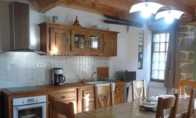 Murat House | Charming furnished holiday home in the heart of the medieval quarter.