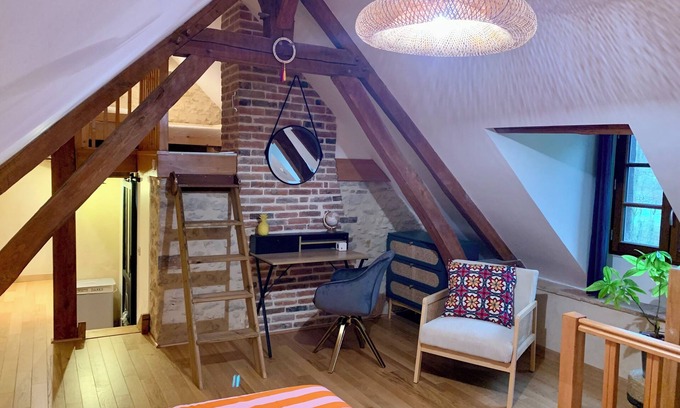 Monce-en-Saosnois House | Charming gîte in the heart of a water mill. 40 minutes from Le Mans and 15 minutes from Le Perche