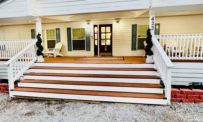 Santa Rosa Beach Cottage | Charming home in Santa Rosa Beach, FL, located near 30A Beaches and Destin.
