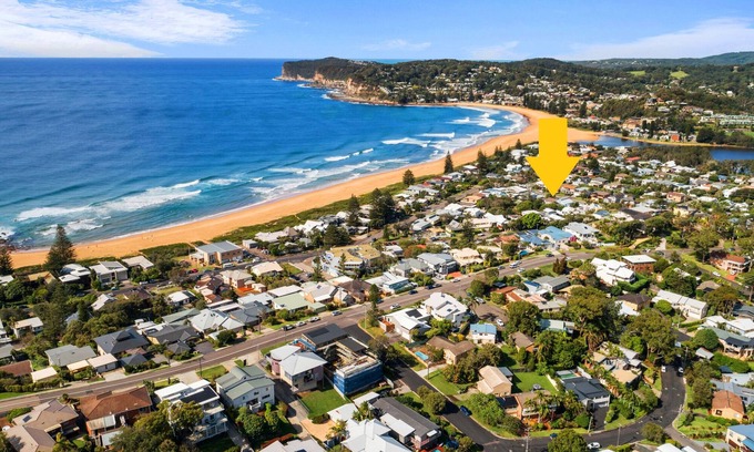 North Avoca House | Charming Home with Spacious Yard in Great Location