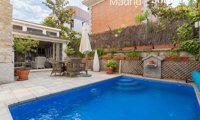 Nueva Espana House | Charming home with pool in center of Madrid sleeps 12+