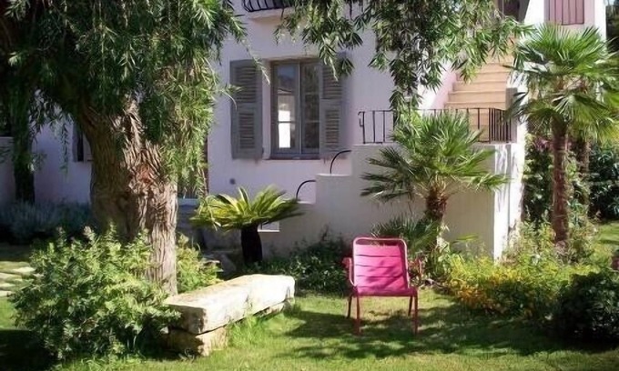Saint-Florent House | Charming house in the heart of Saint-Florent-Corsica, beautiful garden, parking.